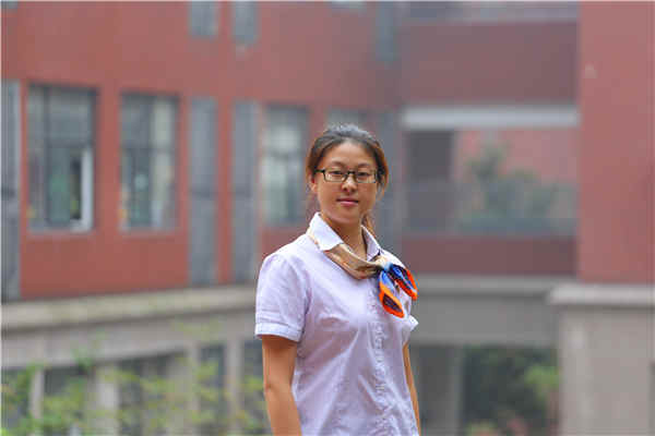 高红  初中英语教师